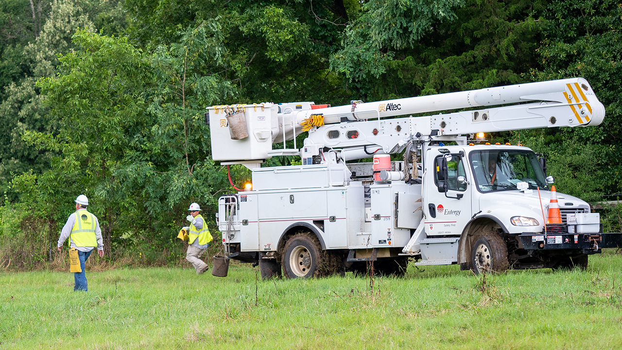 Crews work to restore power near Canton, Mississippi.